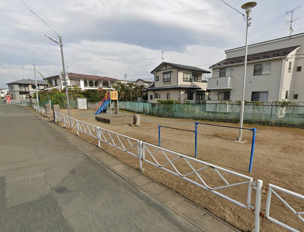 大坊幼児公園まで　316ｍ