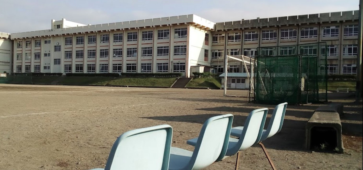 盛岡市立北陵中学校まで　1882ｍ