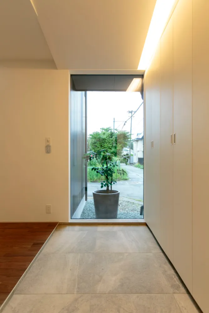 吹き抜け階段でつなぐ空間づくり