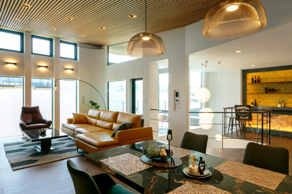 プレミアムライフスタイル ～煌く空間の中で暮らす理想の住まい～