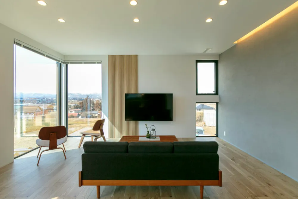 街並みを一望できる二階リビングの家