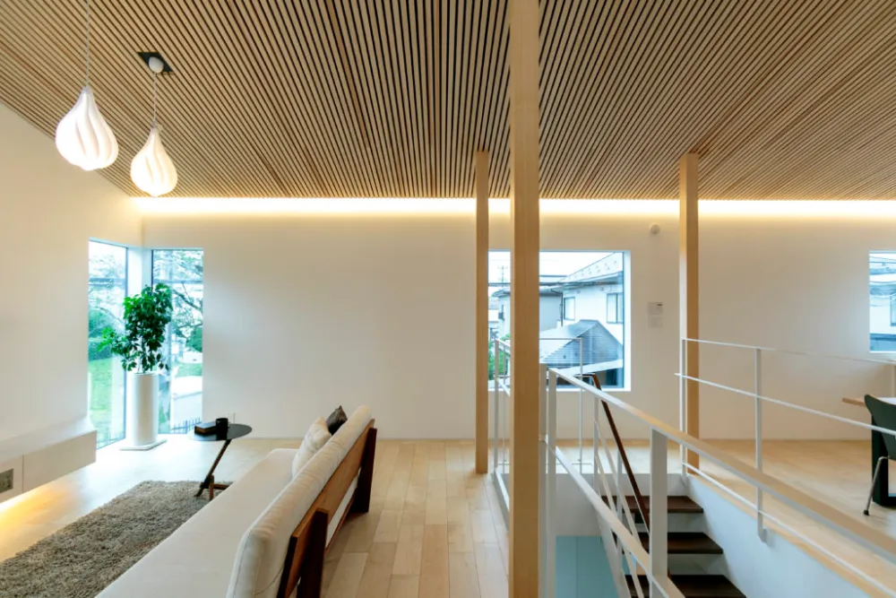 吹き抜け階段でつなぐ空間づくり