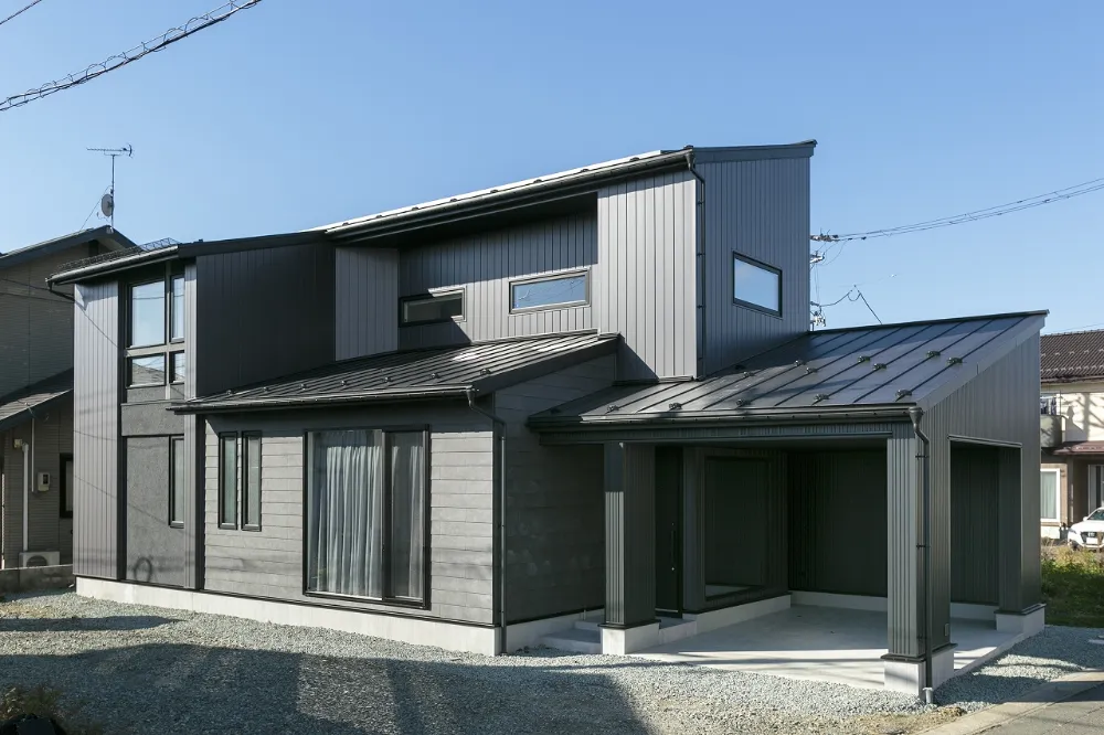 更なるカッコよさと快適性を備えたガレージのある住まい