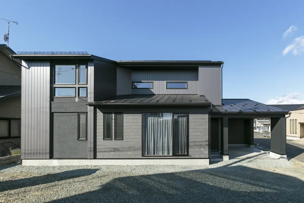 更なるカッコよさと快適性を備えたガレージのある住まい