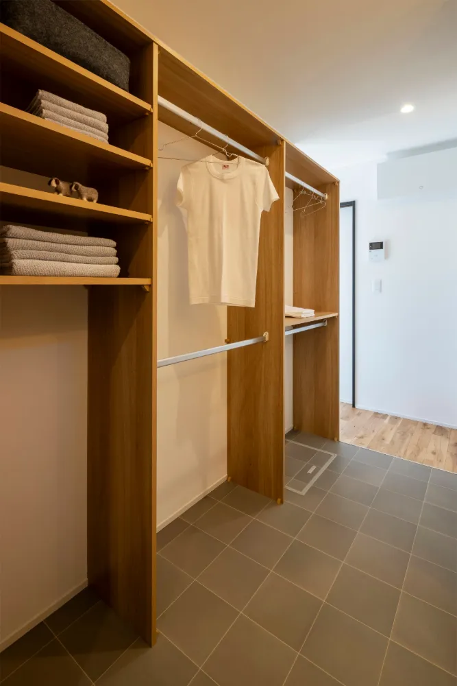 洗面、脱衣室へとつながるユーティリティ