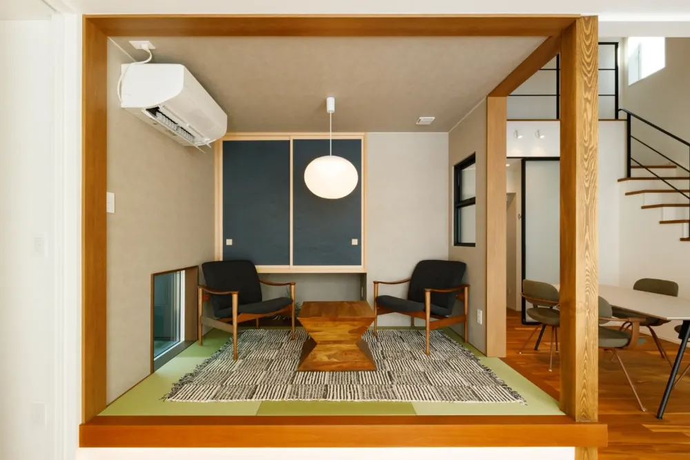 たまには二人でお酒をたしなむ小上がり畳コーナー