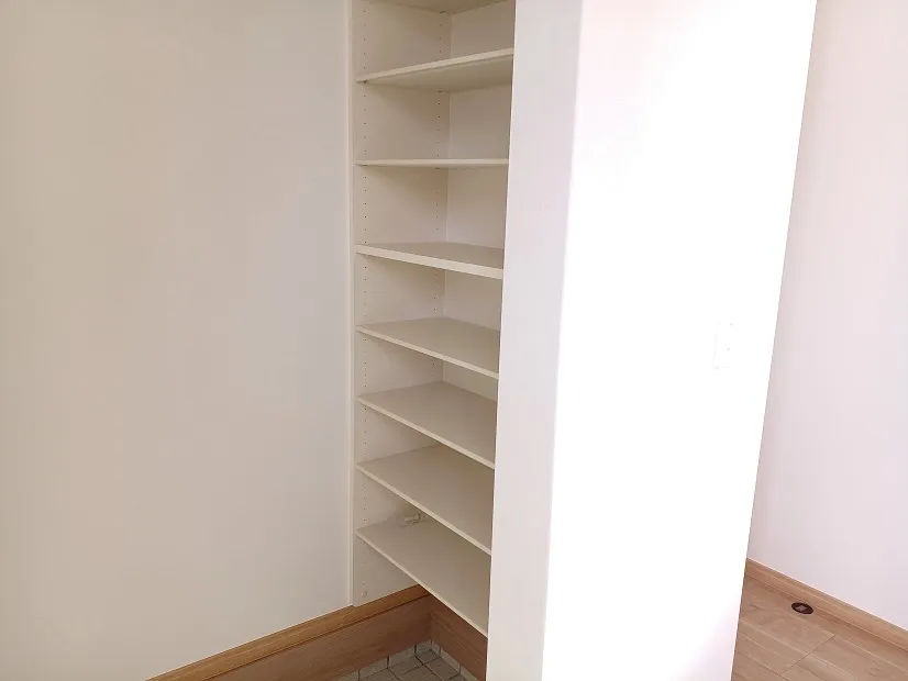 スタイリッシュな外覧と収納充実で暮らしが楽しくなる家