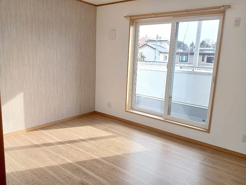 スタイリッシュな外覧と収納充実で暮らしが楽しくなる家