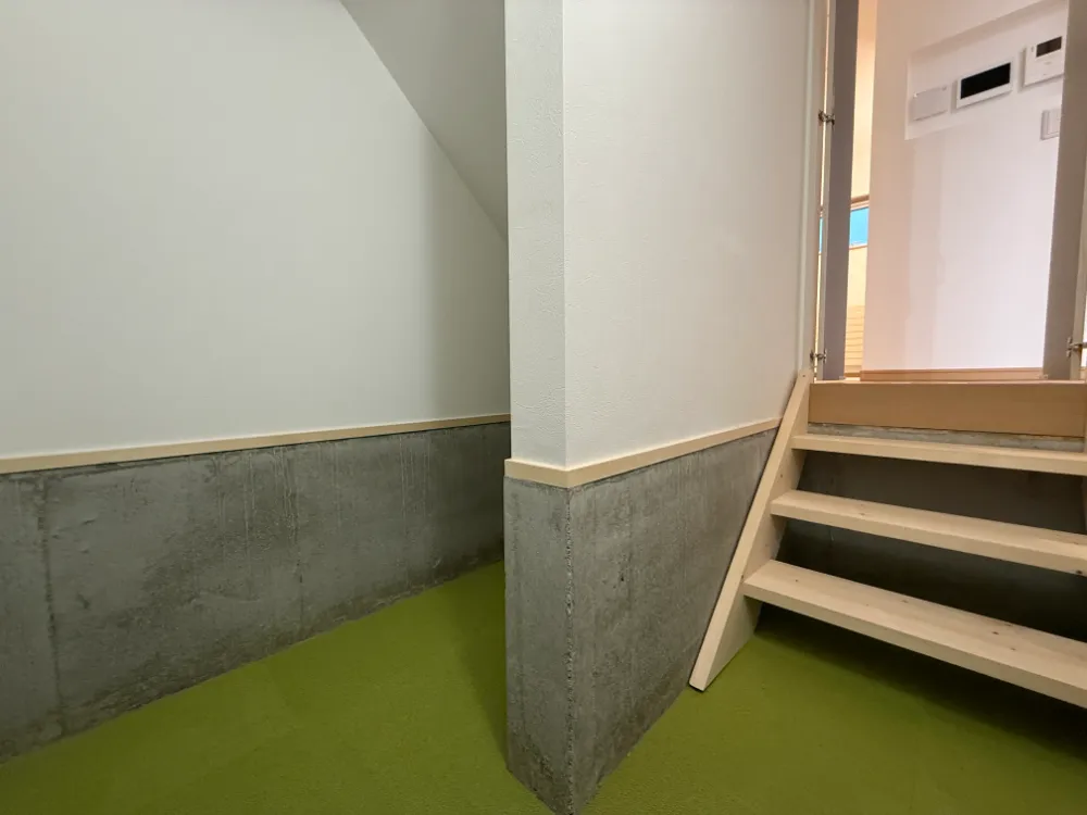 slide-3