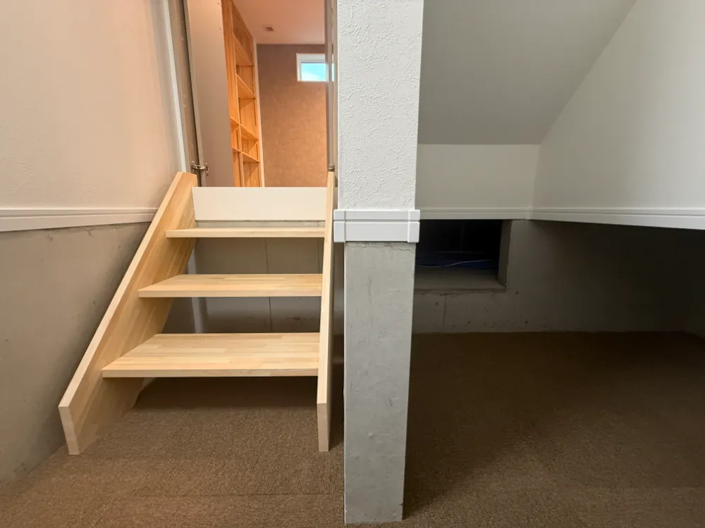 slide-8