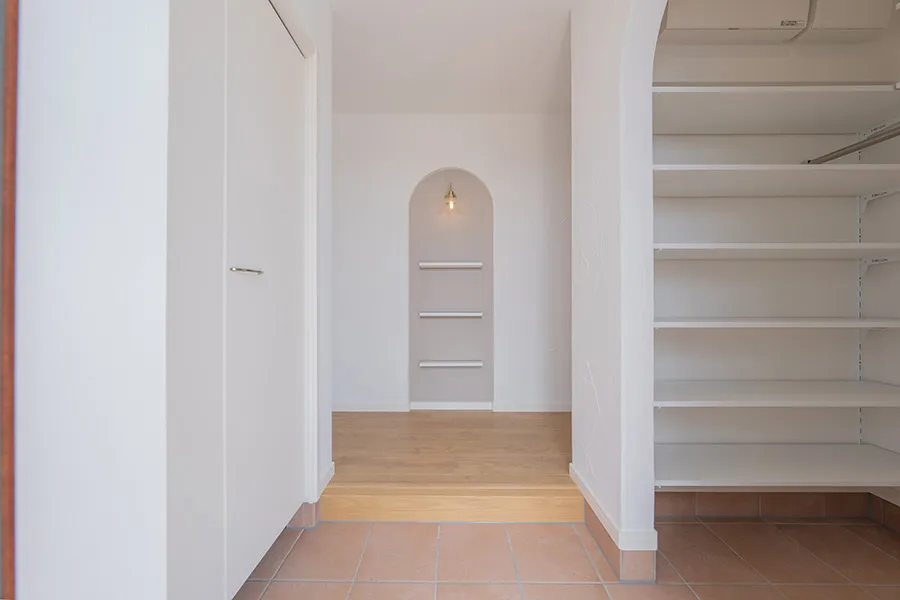 忙しい毎日を癒す、自然素材に包まれる安らぎの住まい