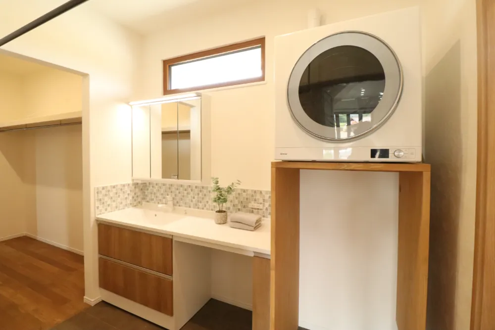 無暖房の家シリーズ　自然と寄り添い、自然に備える家