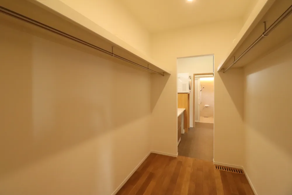 無暖房の家シリーズ　自然と寄り添い、自然に備える家