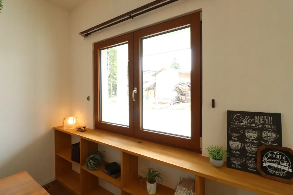 無暖房の家シリーズ　自然と寄り添い、自然に備える家