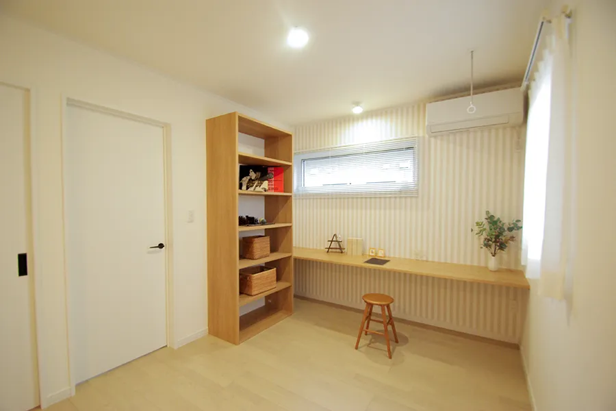 2階にワークコーナーもありゆとりのある間取りです。