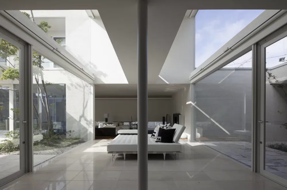 空に抜けるリゾート