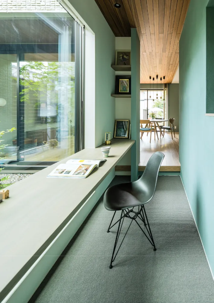 ちょうど良いおこもり感のワークスペース