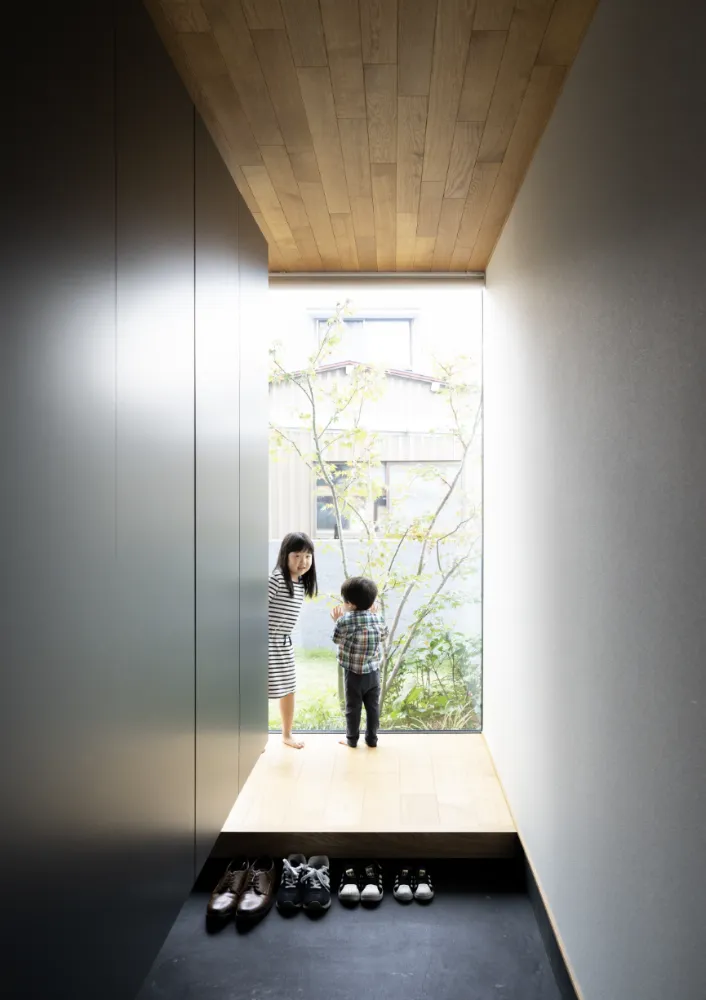 大開口と無柱リビングの開放感。 思いがけない自由を感じられる家