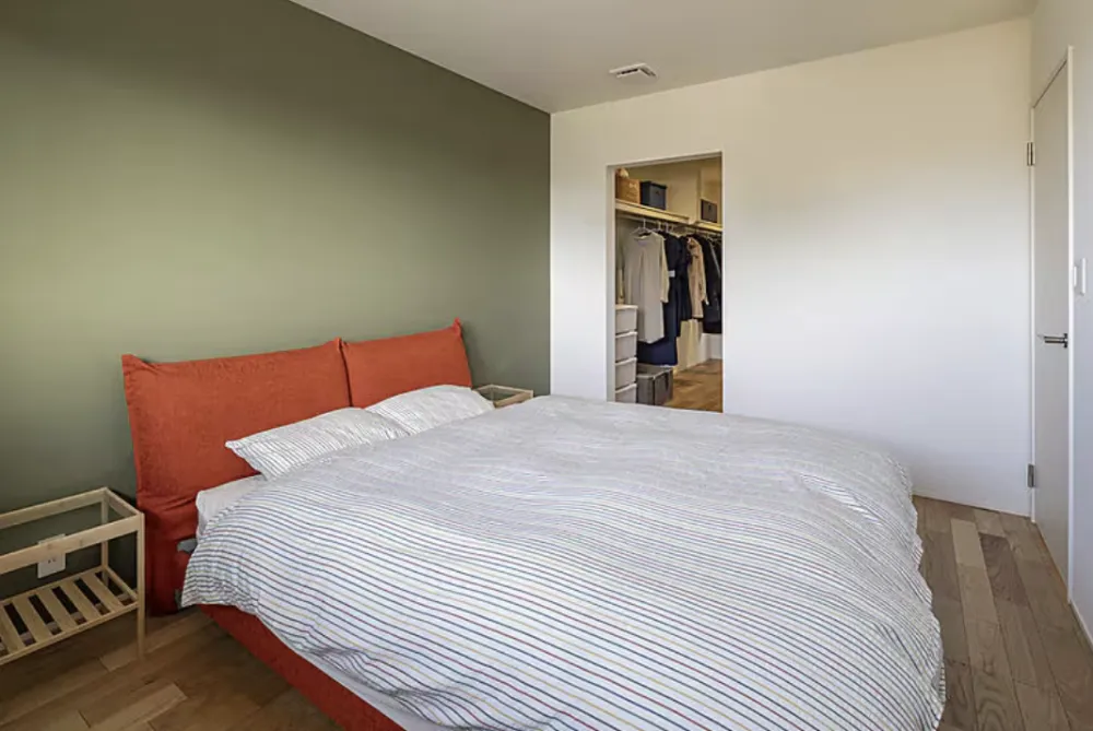 身支度にも洗濯にも大活躍する一直線の動線がわが家の自慢