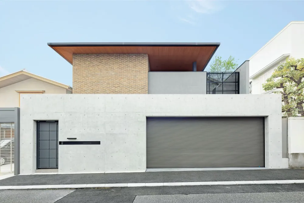 こだわりの素材をちりばめたホテルライクな家