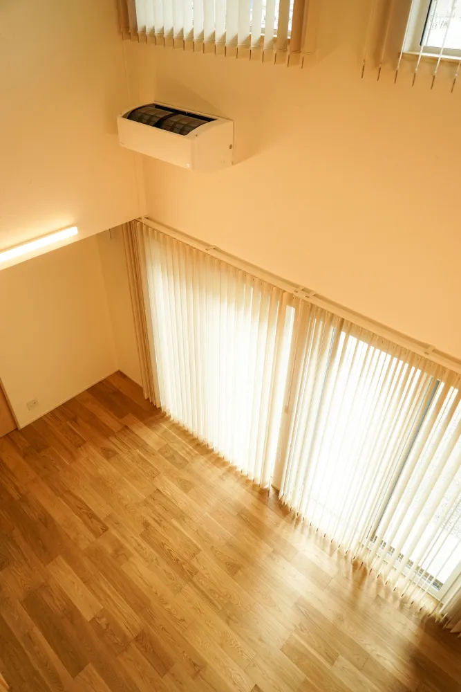 心地よいコントラストで未来を紡ぐ家