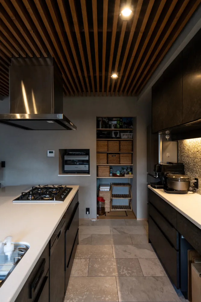 雑誌にのっているような非日常的なキッチン空間