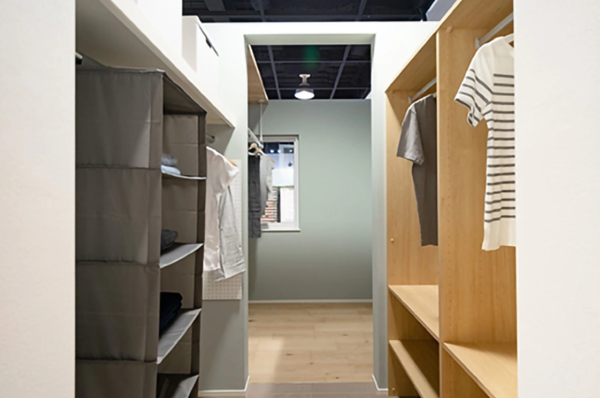 モデルルーム ＜ファミリークローゼット＞