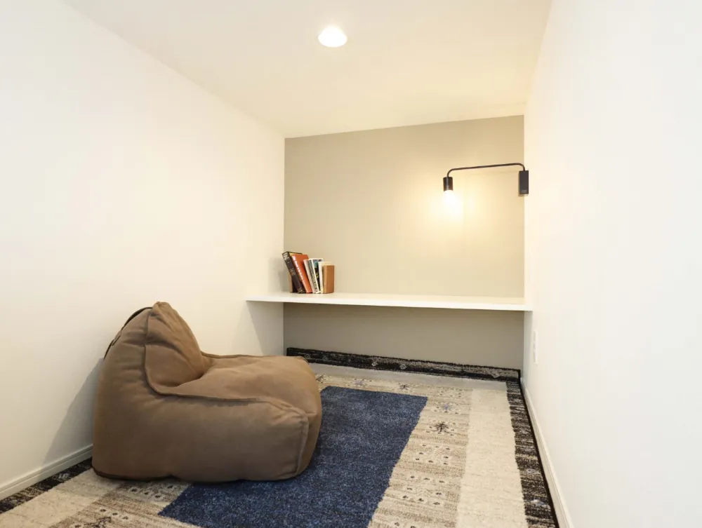 小屋裏の、ちいさな秘密基地