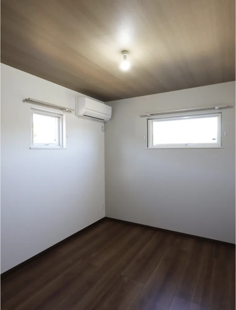 平屋みたいに暮らせる、見守りキッチンのある半平屋の家