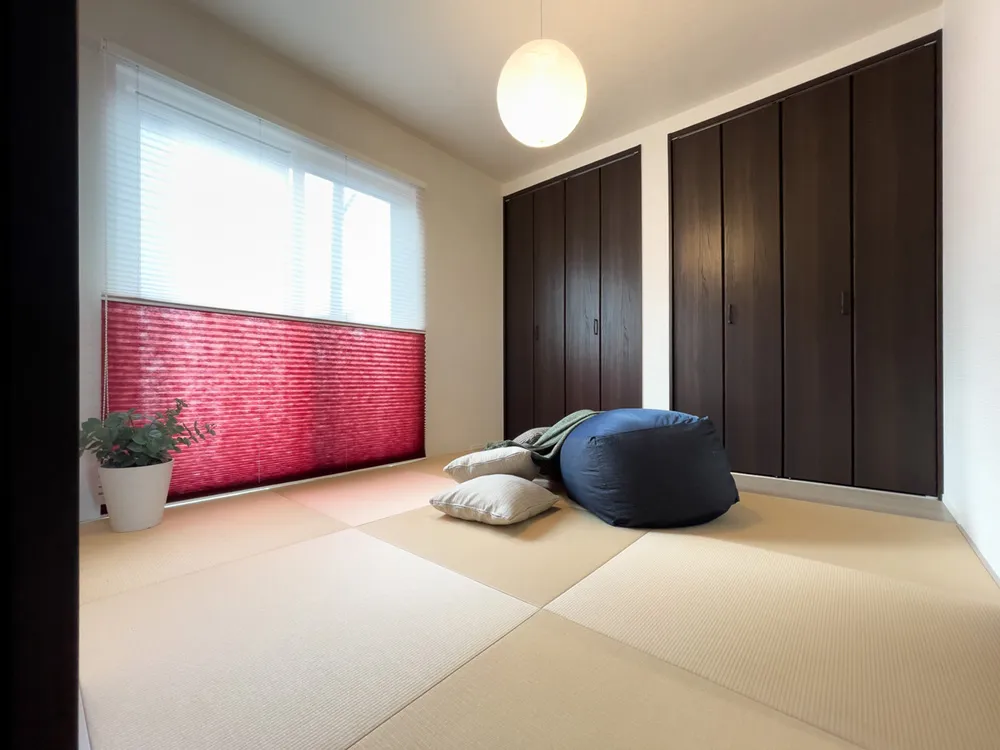 自然光と木が彩る、贅沢リビングの家