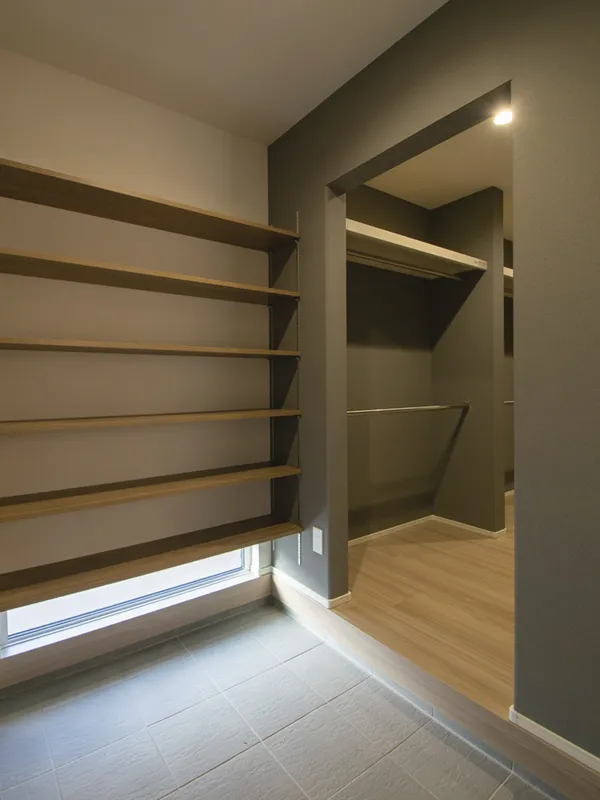 家事ラク動線　玄関←→土間収納