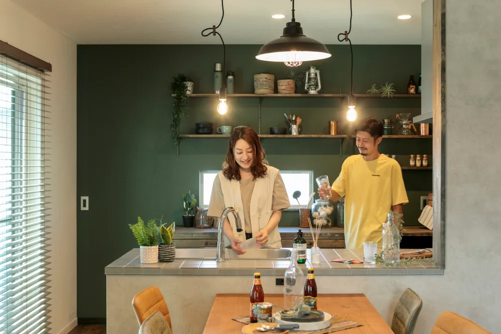 広いテラスと土間空間で、趣味を満喫する暮らし