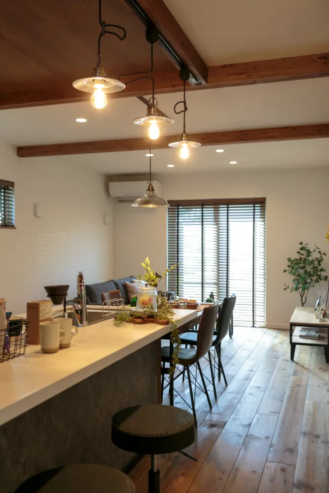 家族とつながる回遊動線のある家