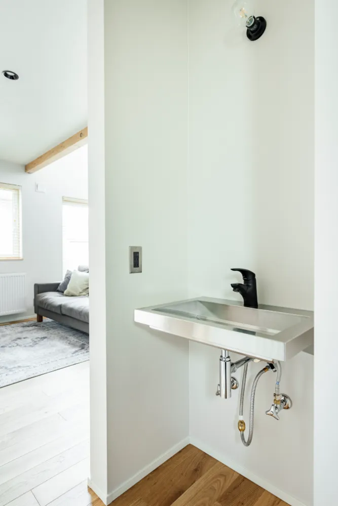 魅せるアウトドアギアと隠す生活感をしっかり分けて