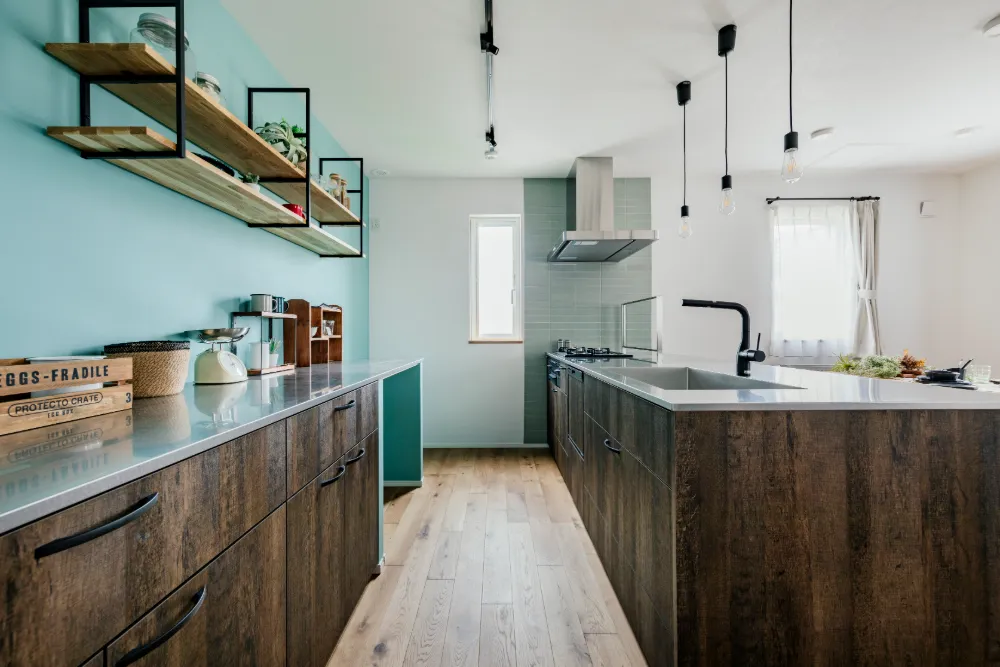 明るく開放的な２階リビングの家