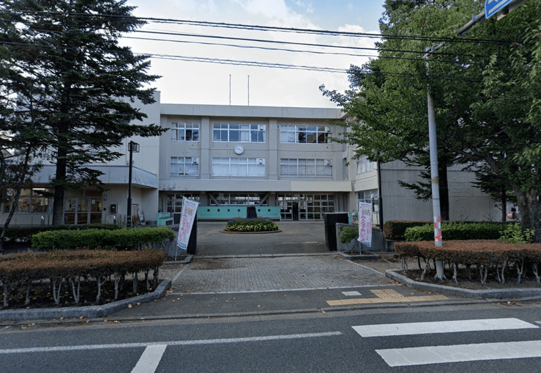 城北小学校まで　徒歩5分